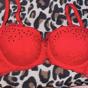 Victoria secret red push up bra